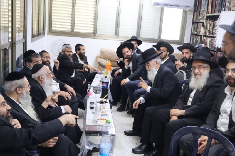 באדיבות המצלם