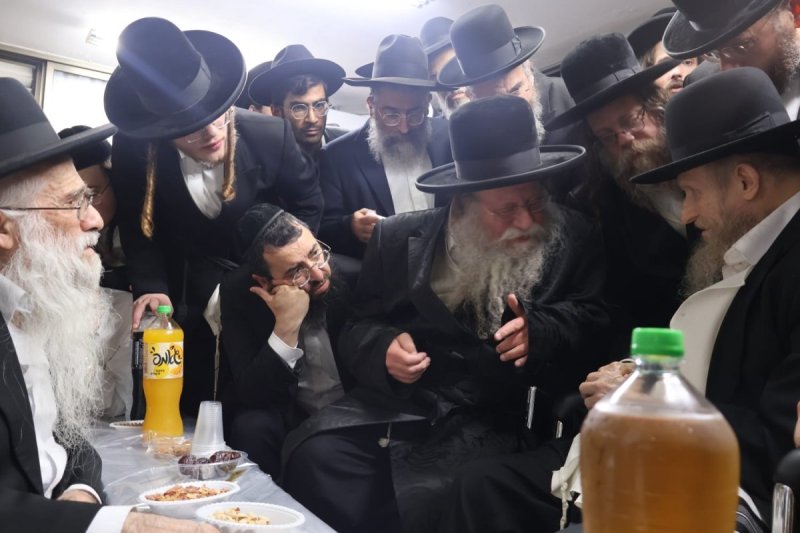 באדיבות המצלם