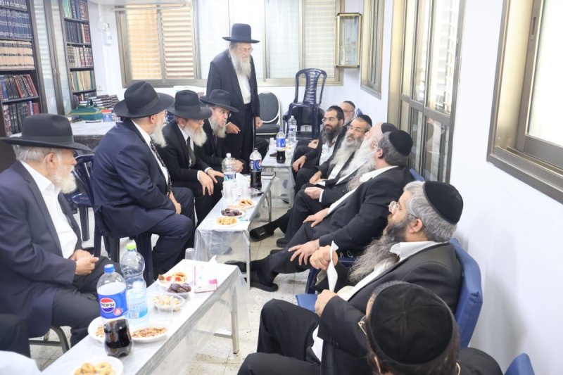 באדיבות המצלם