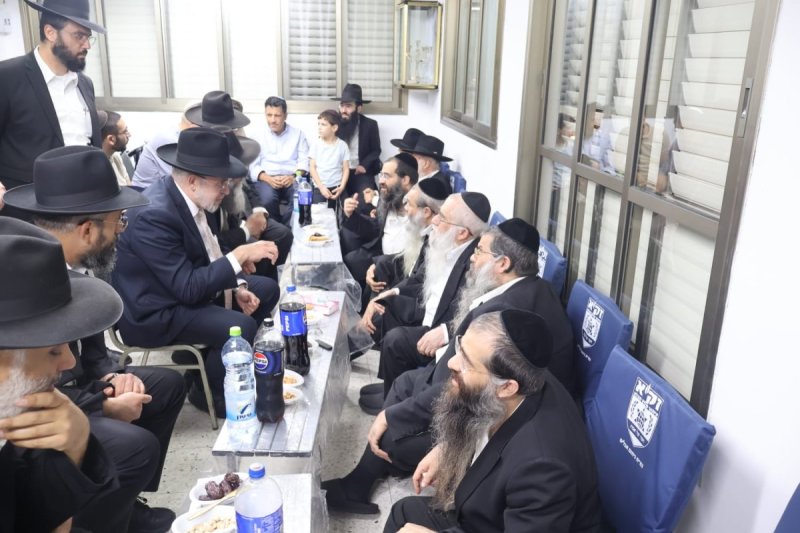 באדיבות המצלם