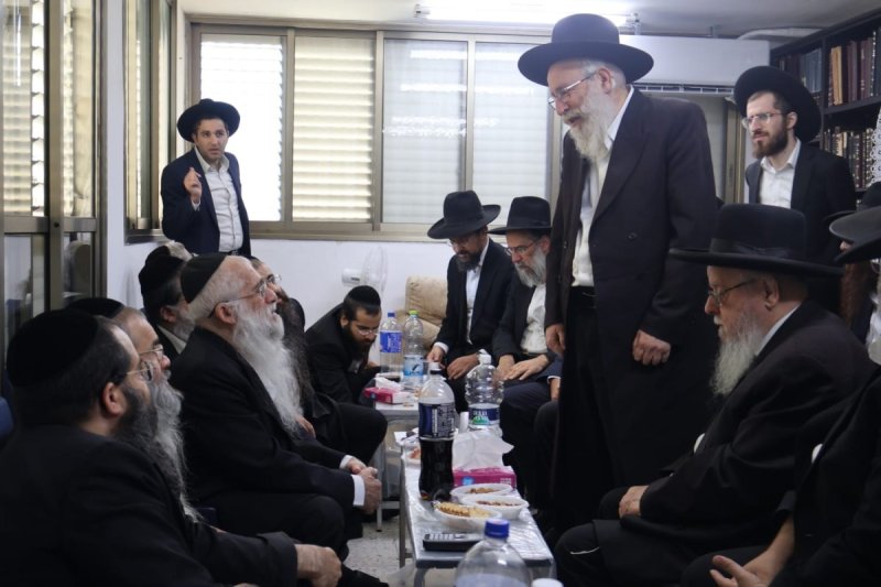 באדיבות המצלם
