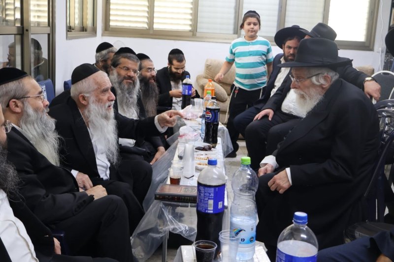 באדיבות המצלם