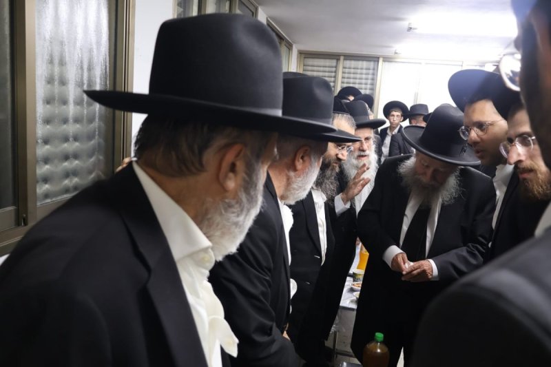 באדיבות המצלם