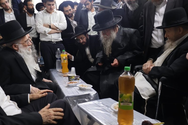 באדיבות המצלם