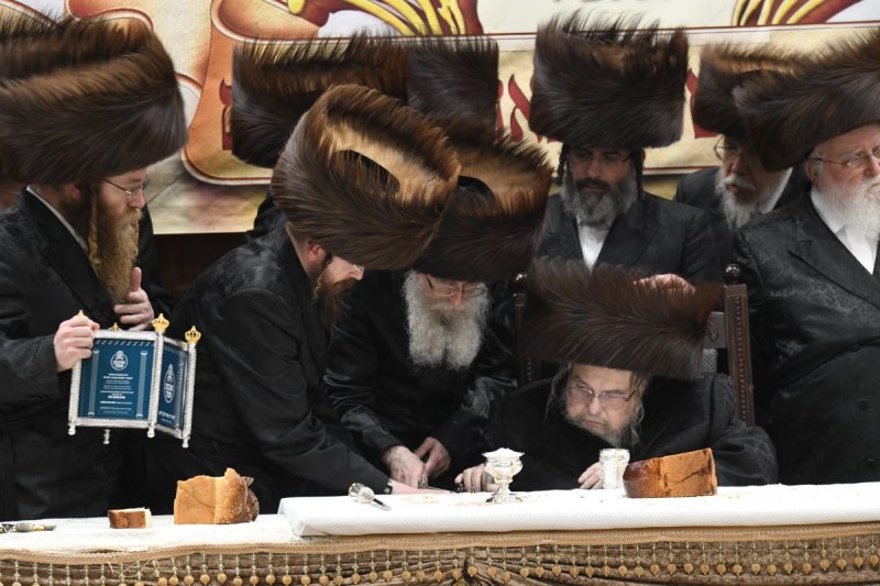 אנשיל בעק