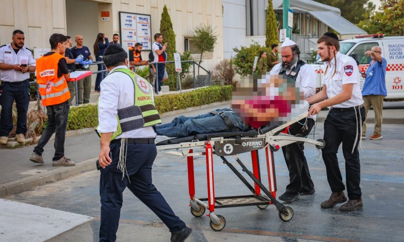 החשד בפיצוץ בגליל: תלמיד הכניס לתיק פצצת מצרר של חיזבאללה - המפכ"ל שוקל לעצור טיולים