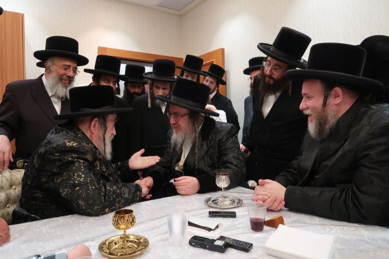באדיבות המצלם