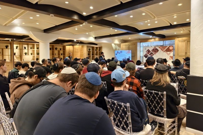 לוי נזארוב