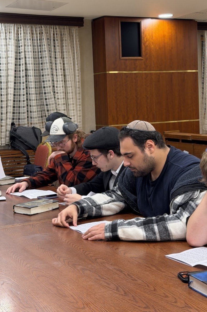 לוי נזארוב