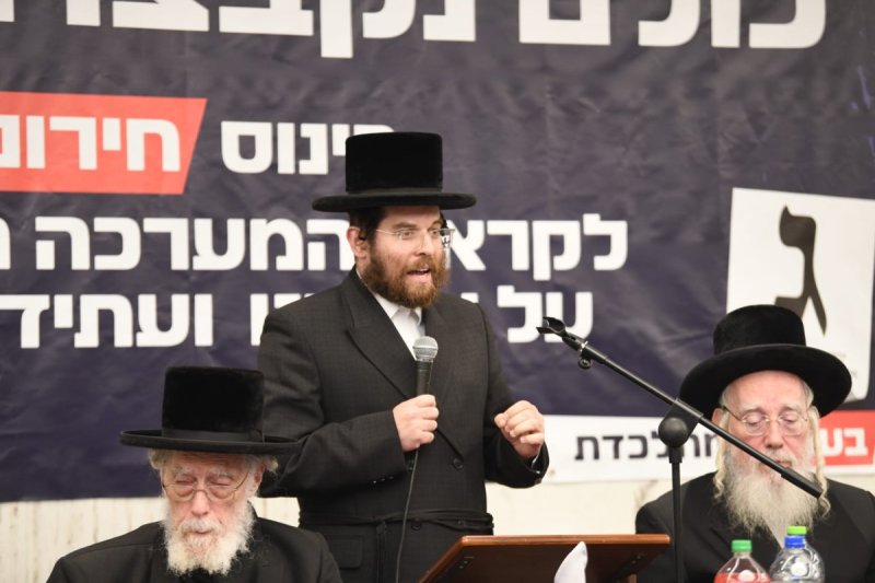 אנשיל בעק