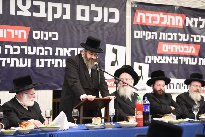 אנשיל בעק