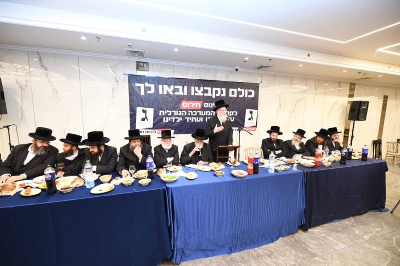 אנשיל בעק