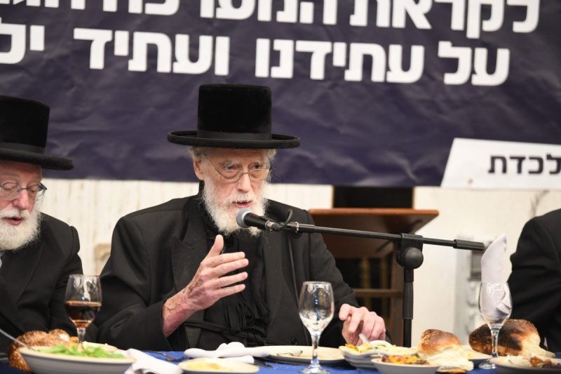 אנשיל בעק