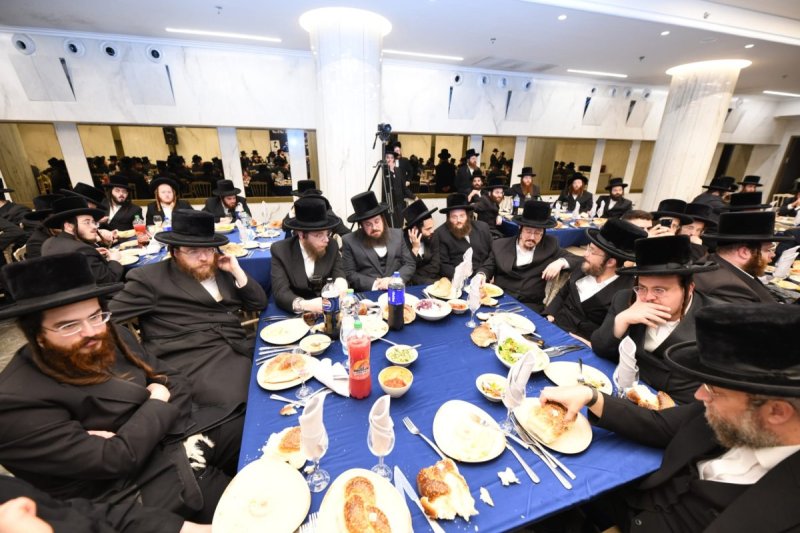 אנשיל בעק