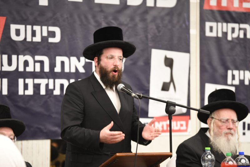 אנשיל בעק