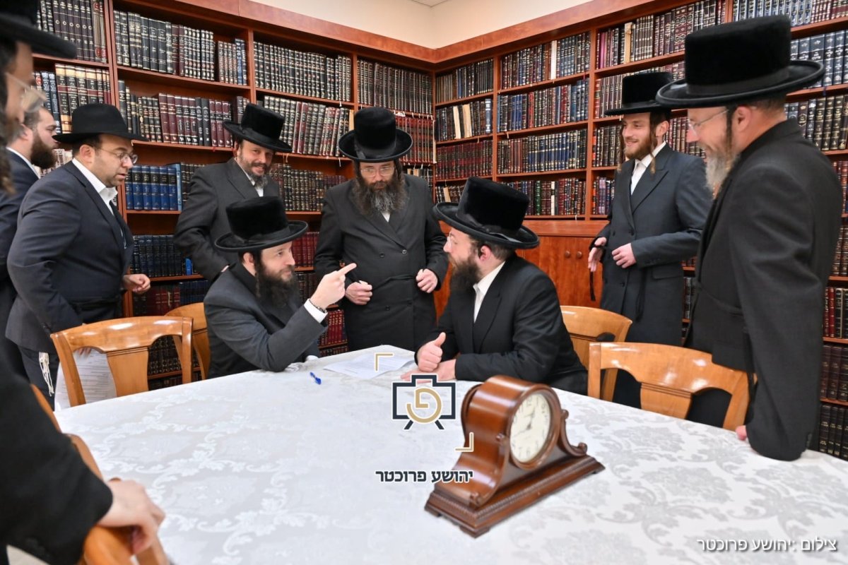 באדיבות המצלם