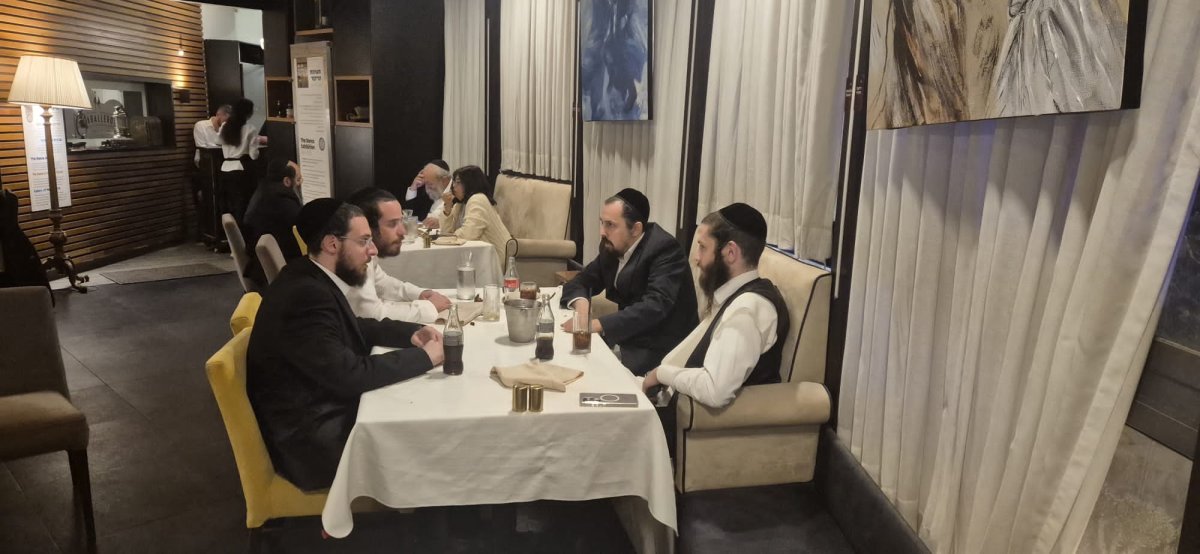 באדיבות המצלם