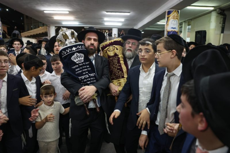 מאיר זלזניק, עזרא טרבלסי, ים לביא