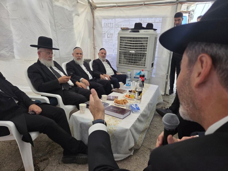 באדיבות המצלם