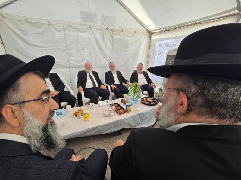 באדיבות המצלם