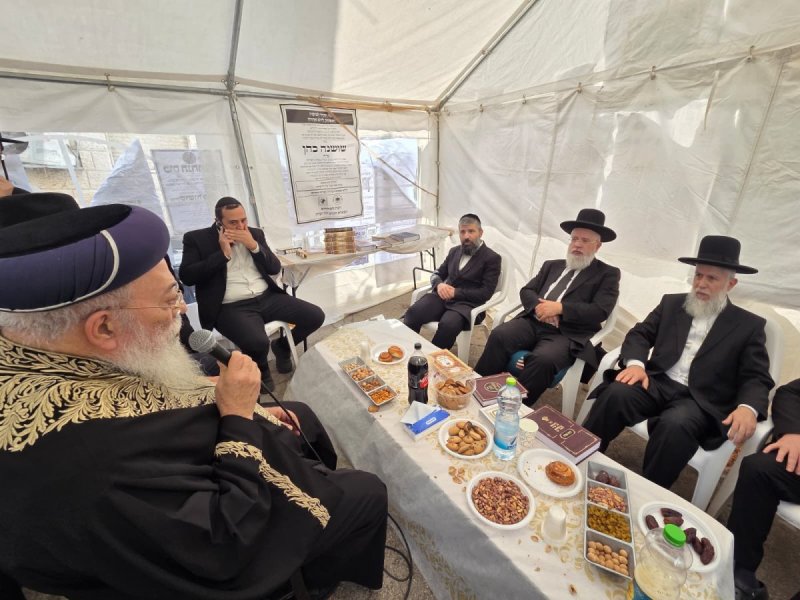 באדיבות המצלם