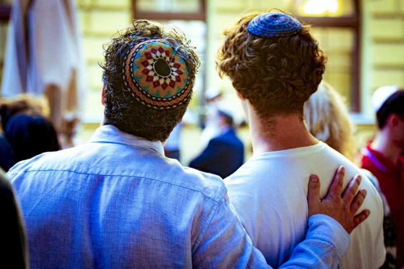 באדיבות המצלם
