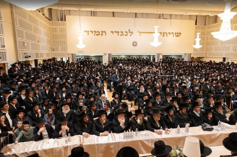 באדיבות המצלם