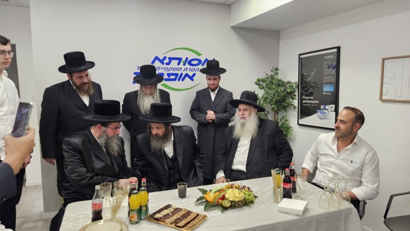 באדיבות המצלם