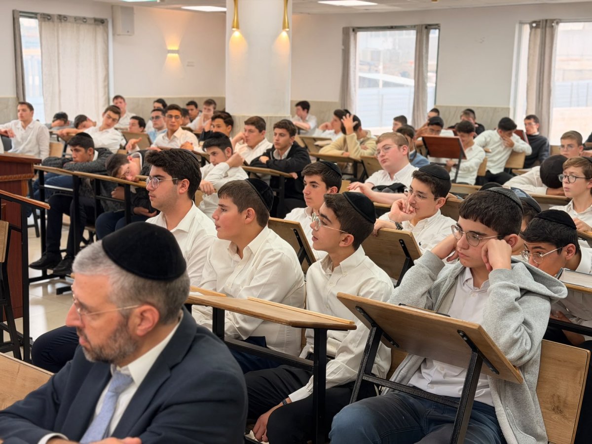 באדיבות המצלם