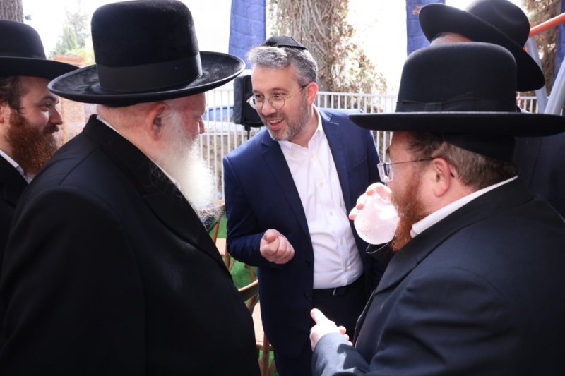ח. לאופר וי. מזרחי